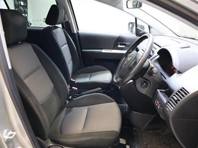 2005 Mazda Premacy - Thumbnail