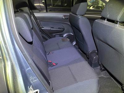 2015 Suzuki Swift - Thumbnail