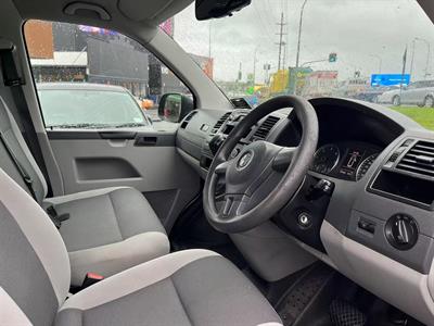 2015 Volkswagen T5 - Thumbnail