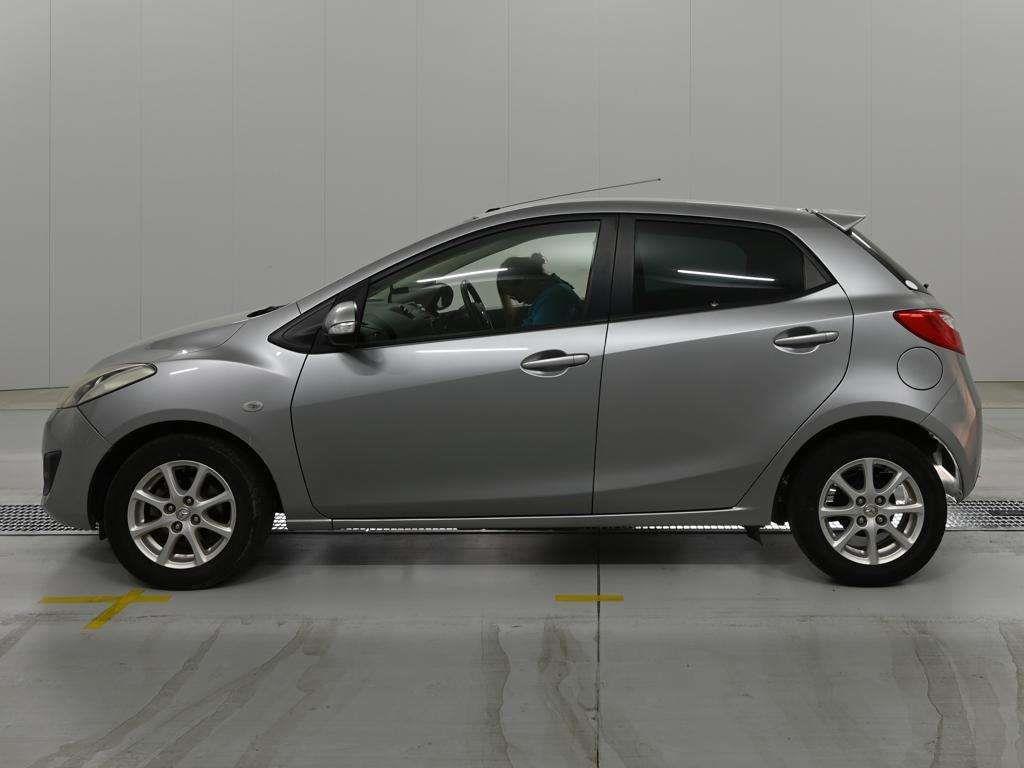 2012 Mazda Demio