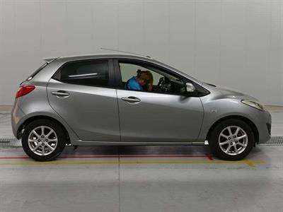 2012 Mazda Demio - Thumbnail