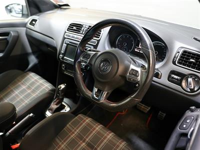 2011 Volkswagen Polo - Thumbnail