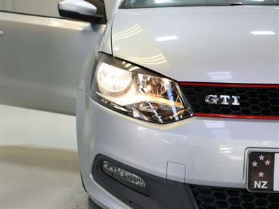 2011 Volkswagen Polo - Thumbnail