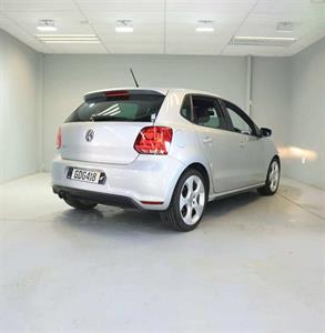2011 Volkswagen Polo - Thumbnail