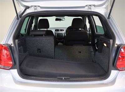 2011 Volkswagen Polo - Thumbnail