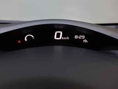 2016 Nissan Leaf - Thumbnail