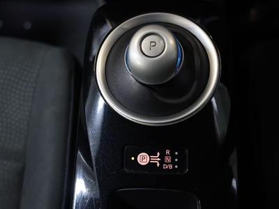 2016 Nissan Leaf - Thumbnail