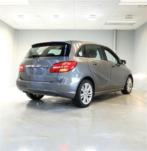 2014 Mercedes-Benz B 200 - Thumbnail