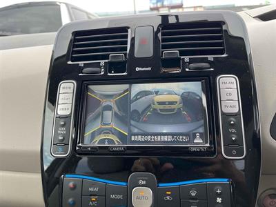 2013 Nissan Leaf - Thumbnail
