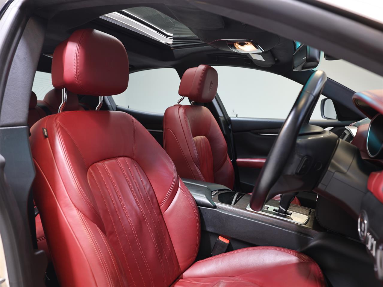 2014 Maserati Ghibli