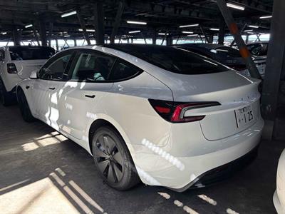 2024 Tesla Model 3 - Thumbnail