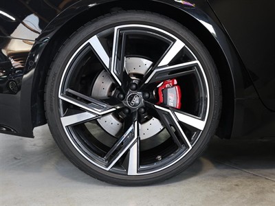 2020 Audi RS6 - Thumbnail