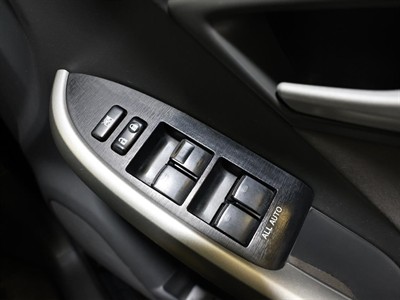 2011 Toyota Prius - Thumbnail