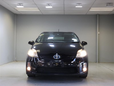 2011 Toyota Prius - Thumbnail