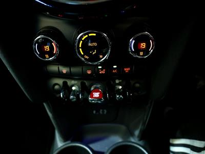 2015 Mini Cooper - Thumbnail