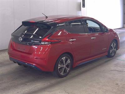 2017 Nissan Leaf - Thumbnail