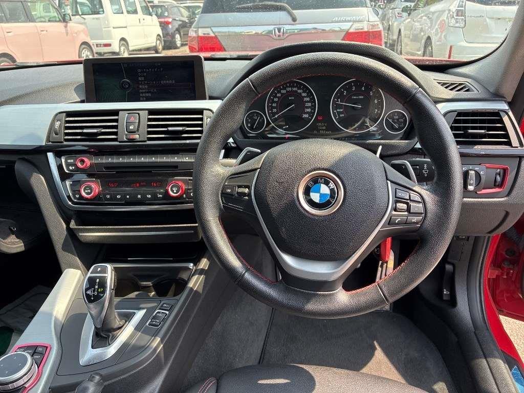2012 BMW 320i