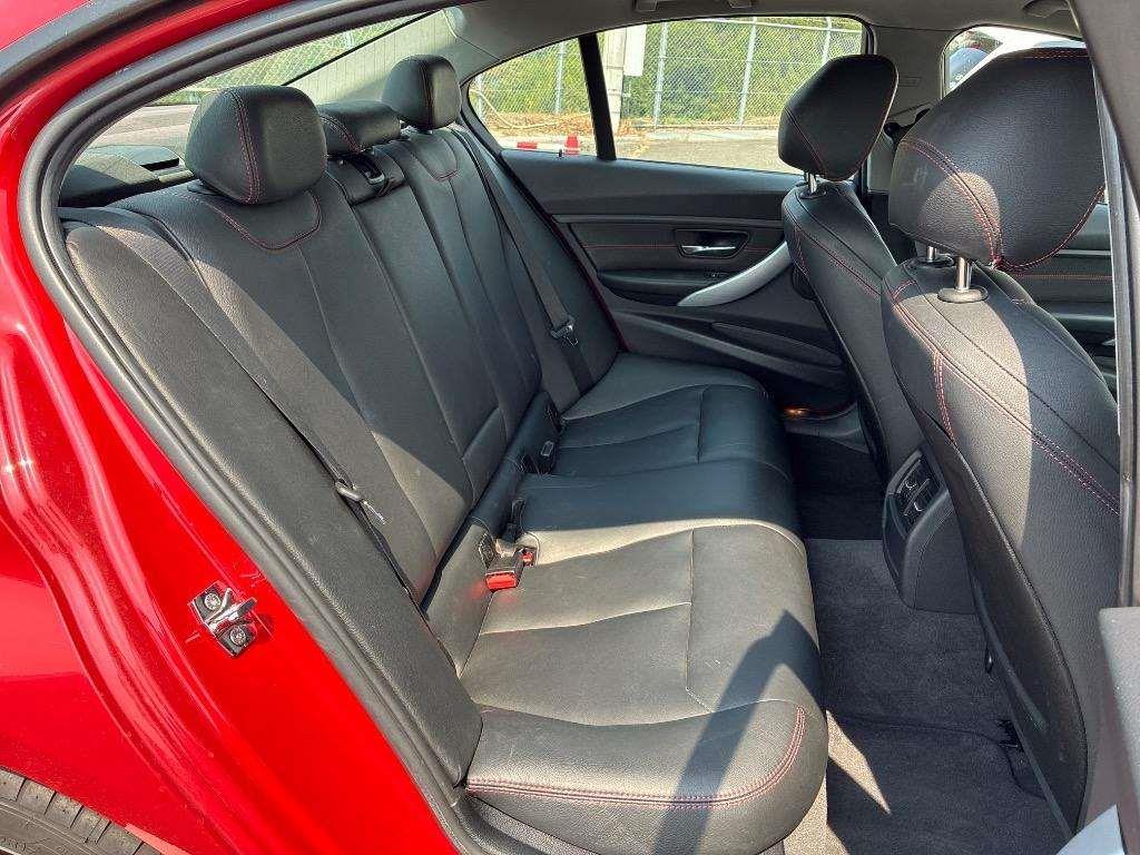 2012 BMW 320i