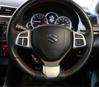 2013 Suzuki Swift - Thumbnail