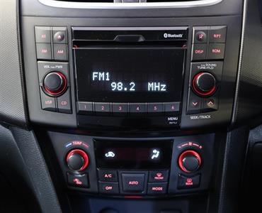 2013 Suzuki Swift - Thumbnail