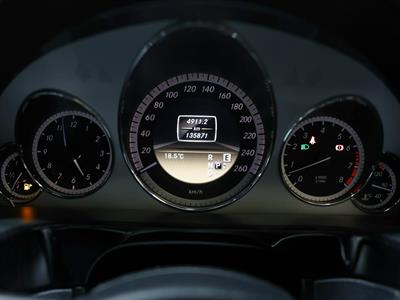 2011 Mercedes-Benz E 550 - Thumbnail