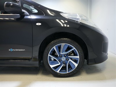 2014 Nissan Leaf - Thumbnail