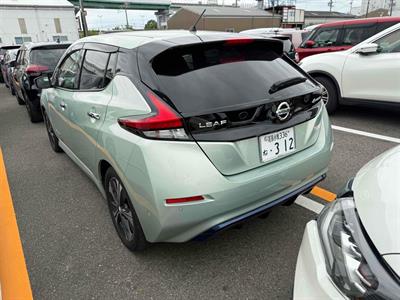 2018 Nissan Leaf - Thumbnail
