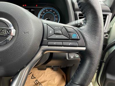 2018 Nissan Leaf - Thumbnail