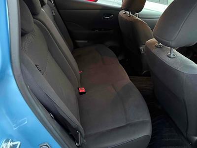 2016 Nissan Leaf - Thumbnail