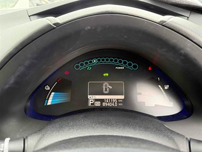 2016 Nissan Leaf - Thumbnail