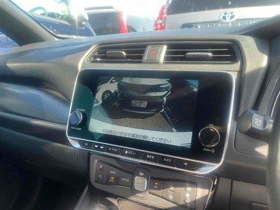 2020 Nissan Leaf - Thumbnail