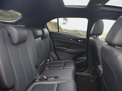 2019 Mitsubishi ECLIPSE CROSS - Thumbnail