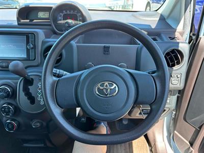 2013 Toyota Spade - Thumbnail