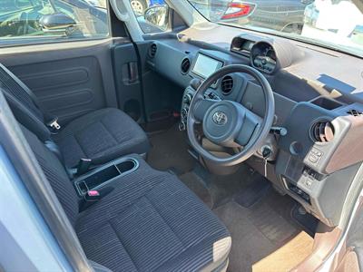 2013 Toyota Spade - Thumbnail