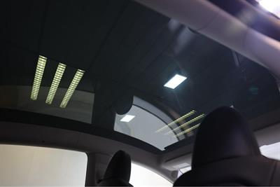 2022 Tesla Model Y - Thumbnail