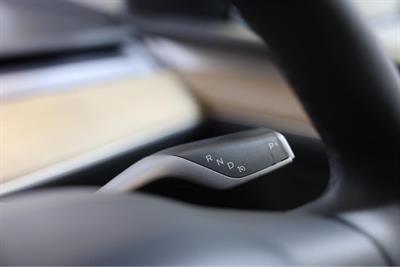 2022 Tesla Model Y - Thumbnail