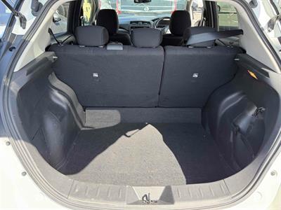 2017 Nissan Leaf - Thumbnail