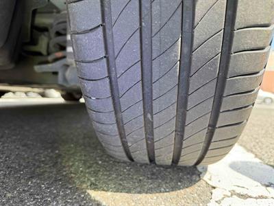 2017 Nissan Leaf - Thumbnail