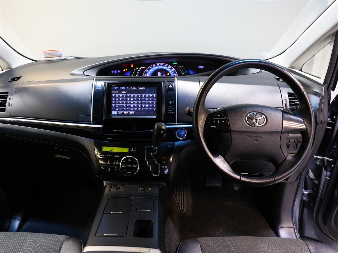 2015 Toyota Estima