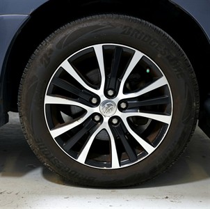 2015 Toyota Estima - Thumbnail