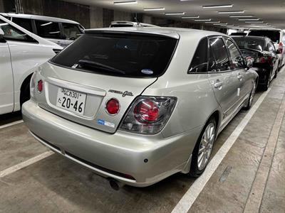 2003 Toyota Altezza - Thumbnail