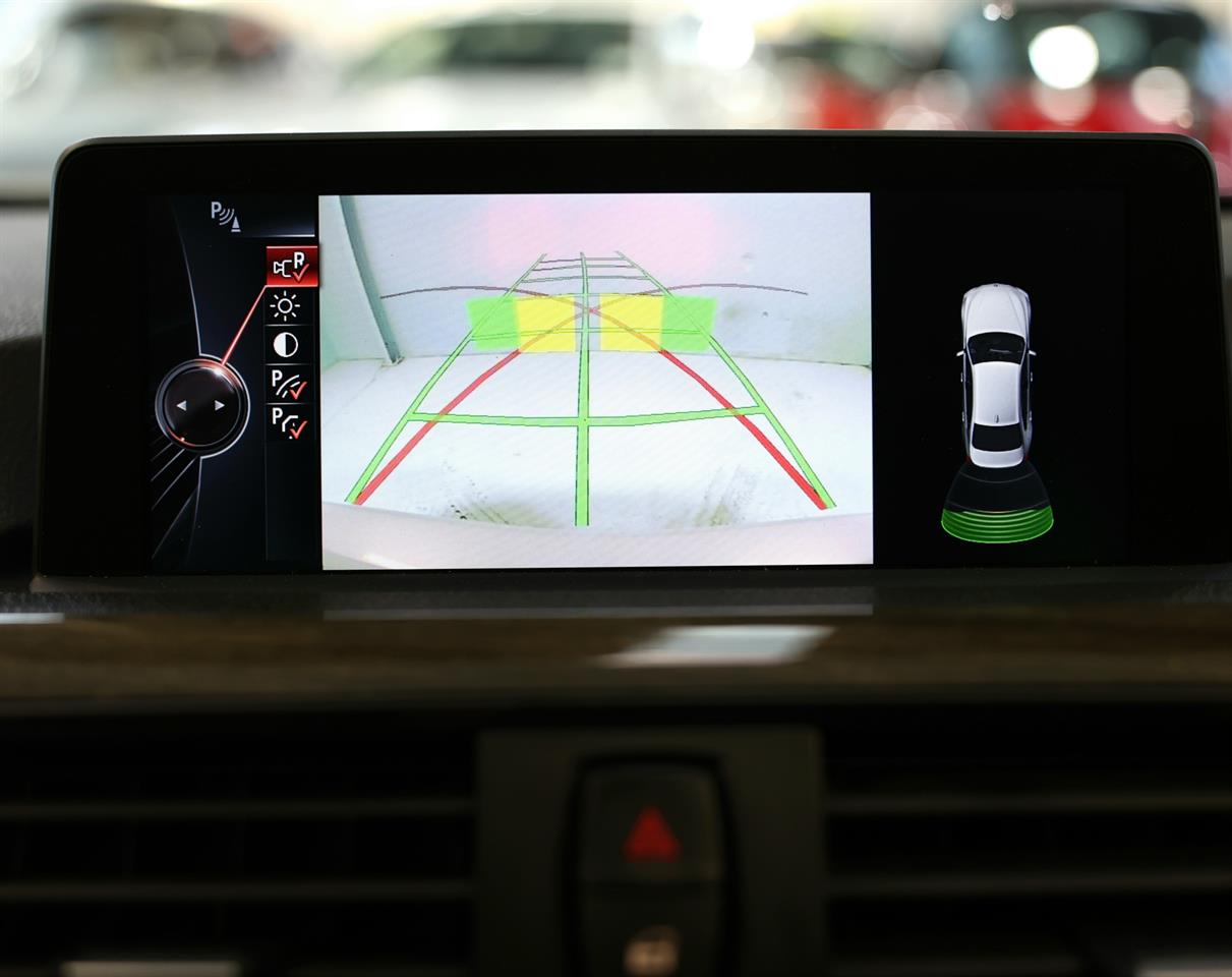 2014 BMW 320i