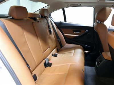 2014 BMW 320i - Thumbnail