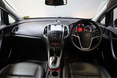 2015 Opel Astra - Thumbnail