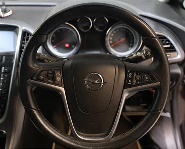 2015 Opel Astra - Thumbnail