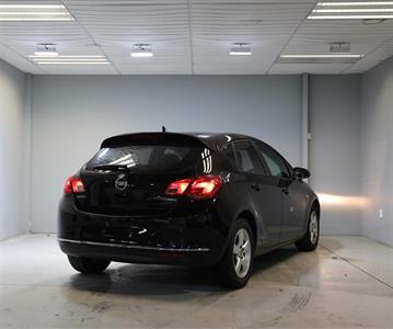 2015 Opel Astra - Thumbnail