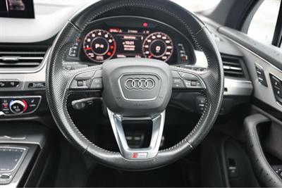 2016 Audi Q7 - Thumbnail