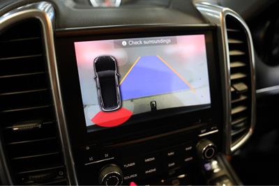 2018 Porsche Cayenne - Thumbnail