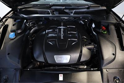 2018 Porsche Cayenne - Thumbnail