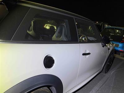 2021 Mini Cooper - Thumbnail
